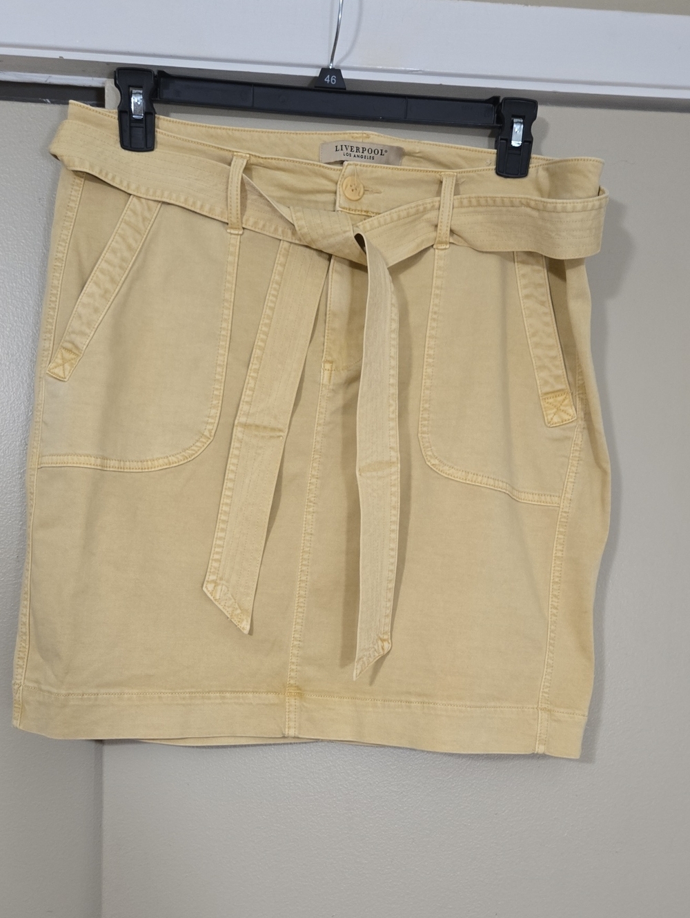 Liverpool Los Angeles Light Yellow Belted Utility Mini Skirt Size 14W